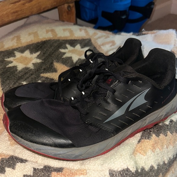 Altra Superior 5 Athletic Shoes